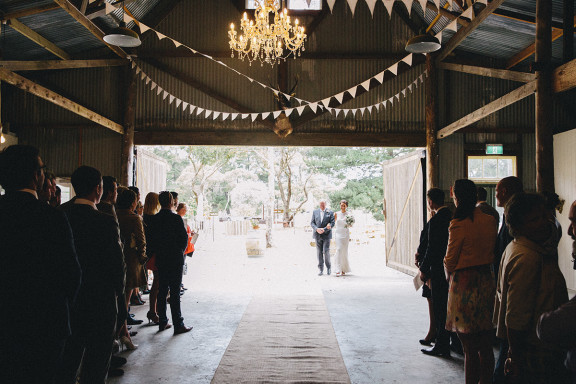 rustic-diy-barn-wedding-james-looker-melbourne-wedding photographer_051