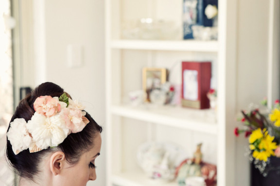 vintage-garden-wedding-floral-hairpiece