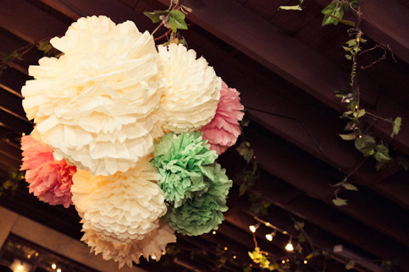 vintage-garden-wedding-pompoms