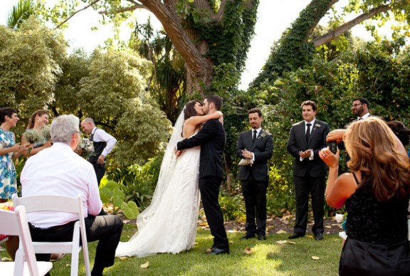 Hilary & Mark's Botanic Garden Wedding - nouba.com.au - Hilary & Mark’s ...