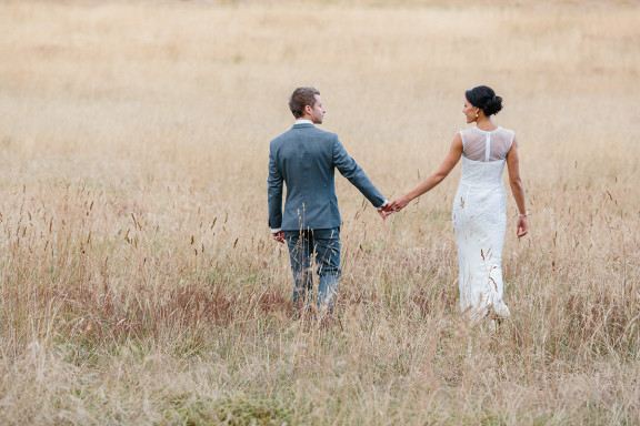 rustic-diy-barn-wedding-james-looker-melbourne-wedding photographer_086