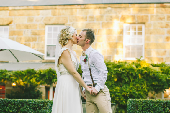 red-feather-inn-hadspen-fred-hannah-tasmanian-wedding-photographer_025