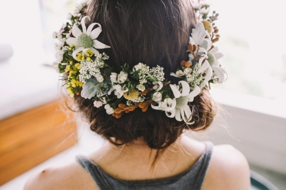 Flower crown with wax and flannel flower | Photography by Lara Hotz