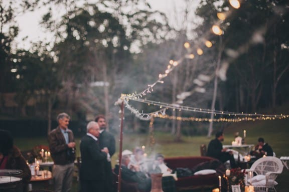 A vintage DIY country wedding | Photography by Zoe Morley
