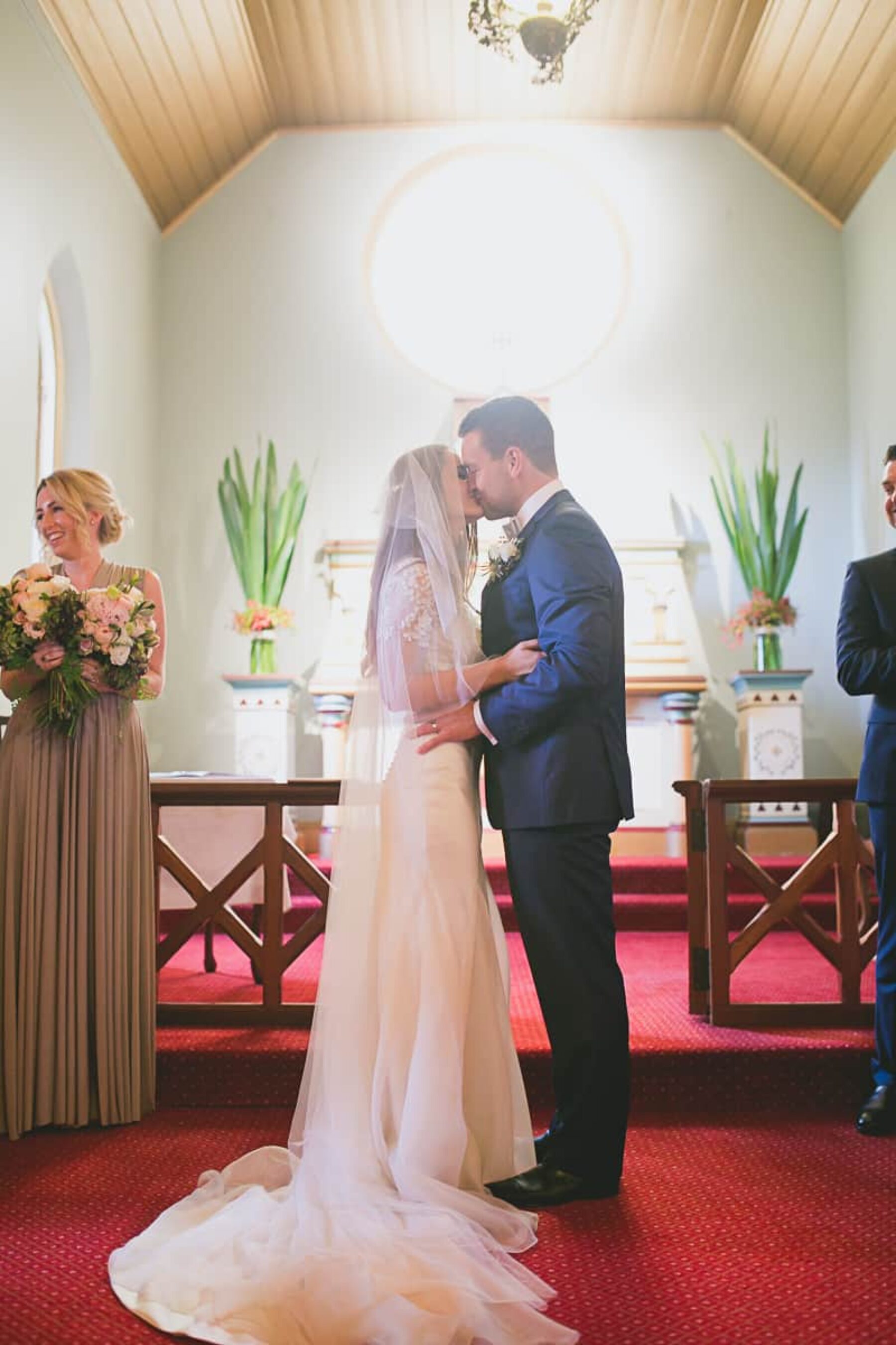 A rustic Hunter Valley wedding at Roberts Circa 1876 | Photography by Kendell Tyne