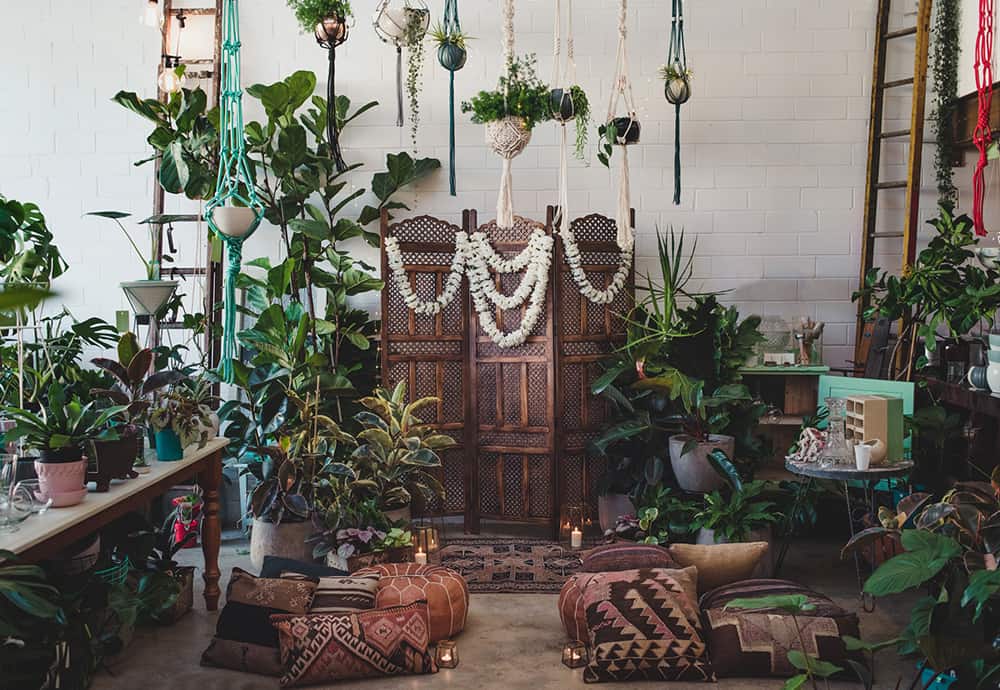Styling your wedding with plants