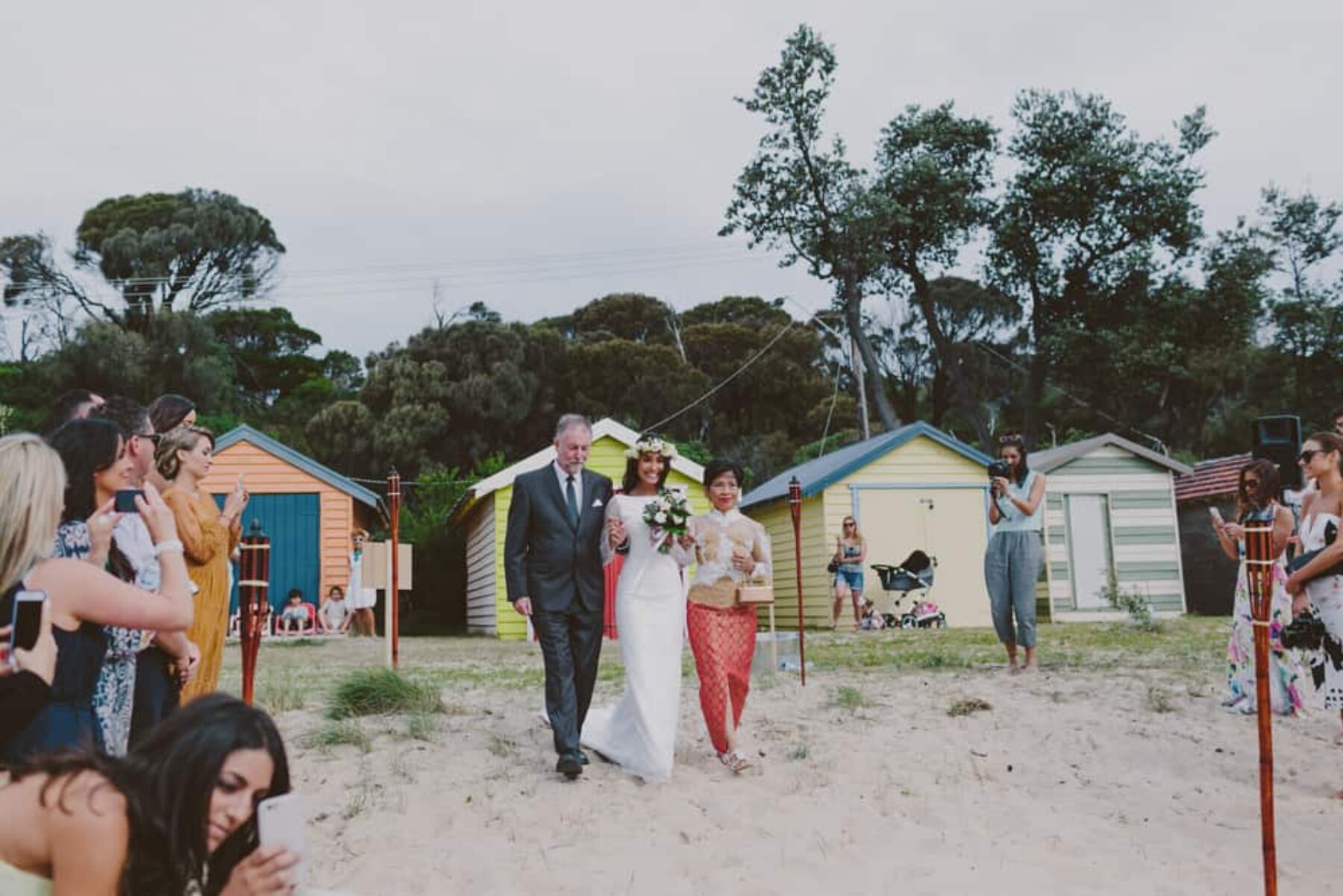 Mornington Peninsula beach wedding | Photography by Beck Rocchi