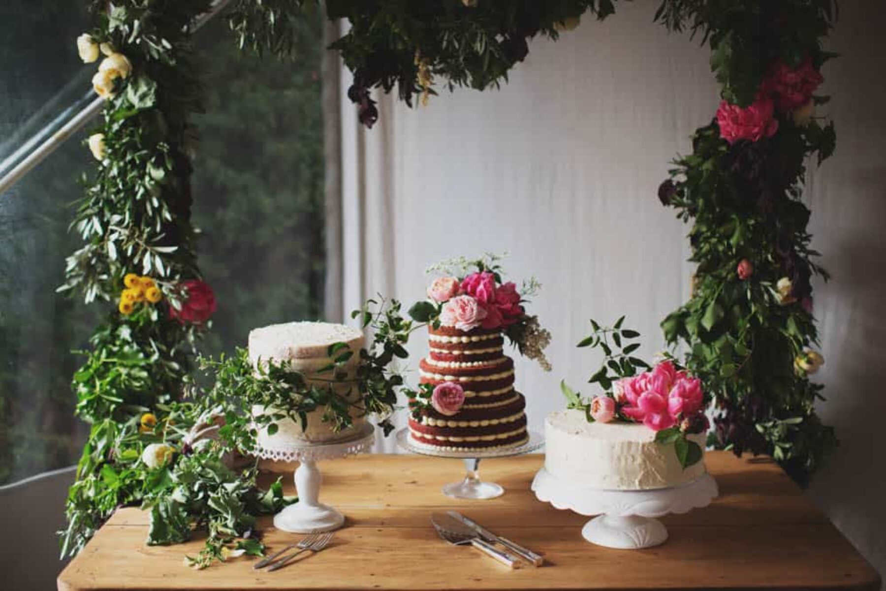 wedding cake buffet with fresh flowers