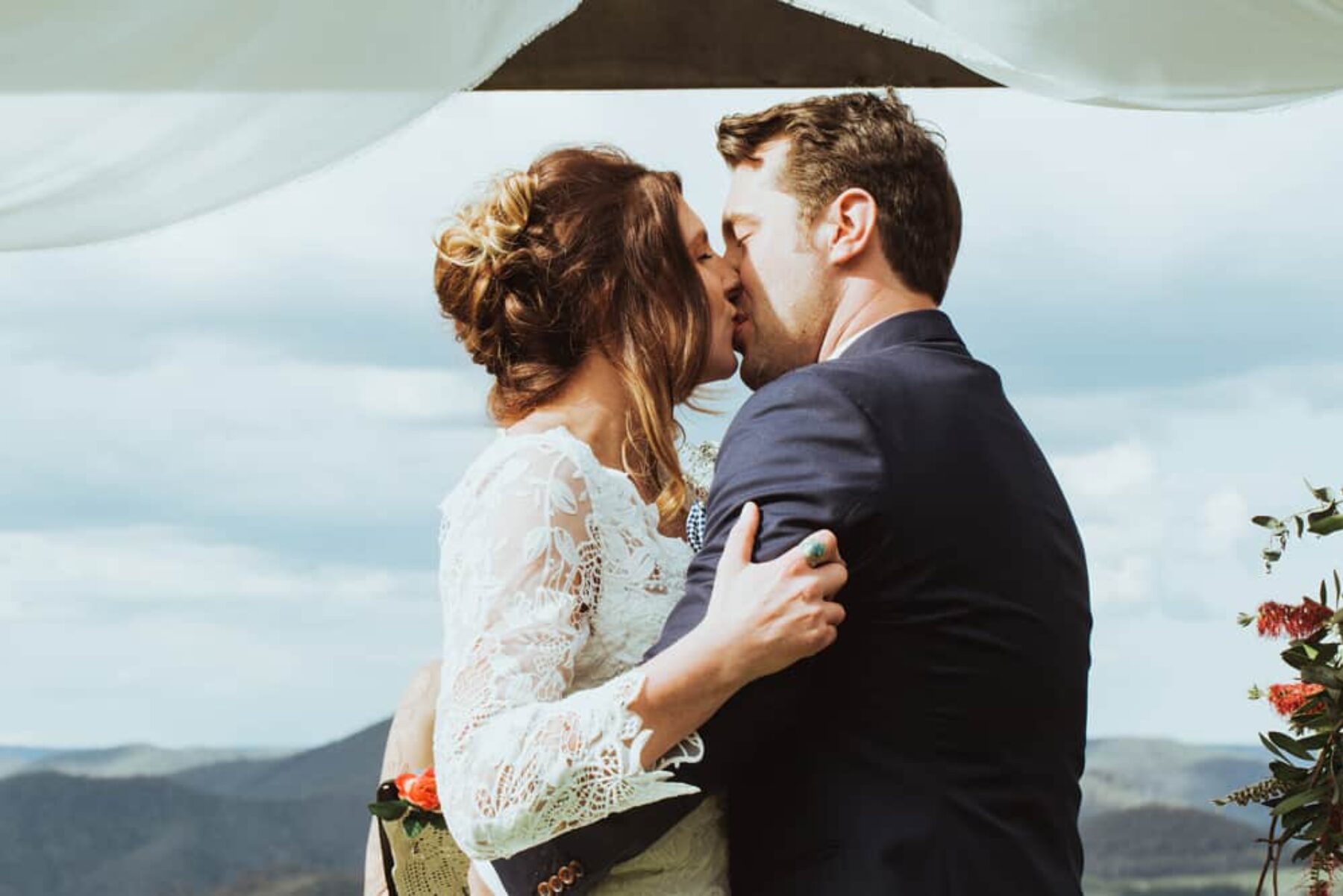 Boho Blue Mountains wedding / Photography by Towards the Moon