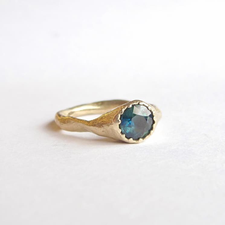 Unique engagement rings by Australian jewelers / Emerald ring by Natalia Milosz-Piekarska