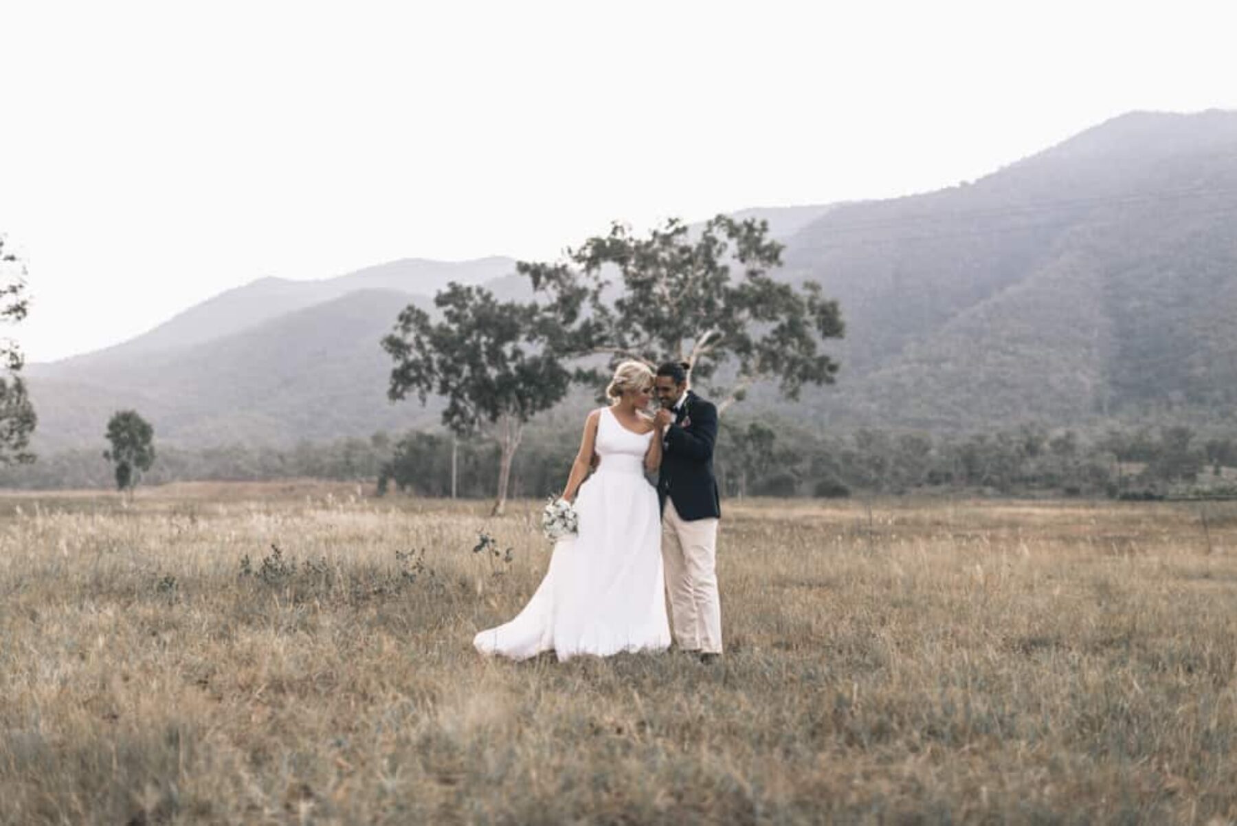Magical farm wedding, Townsville QLD / Photography by Aleksandar Jason