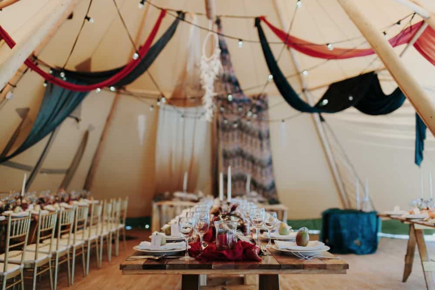 Bohemian tipi wedding at Sheraton Mirage, Port Douglas / Photography by Oli Sanson