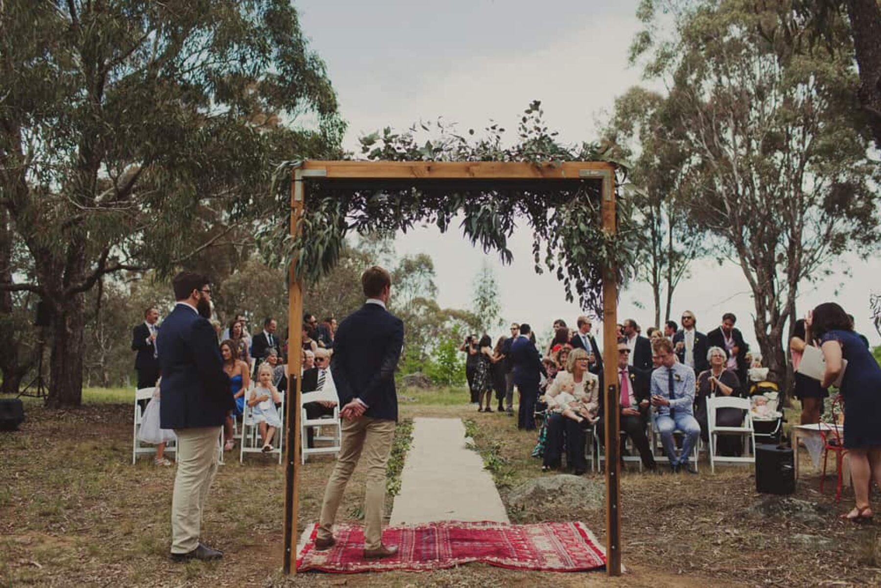 DIY backyard wedding / Photography by All Grown Up Weddings