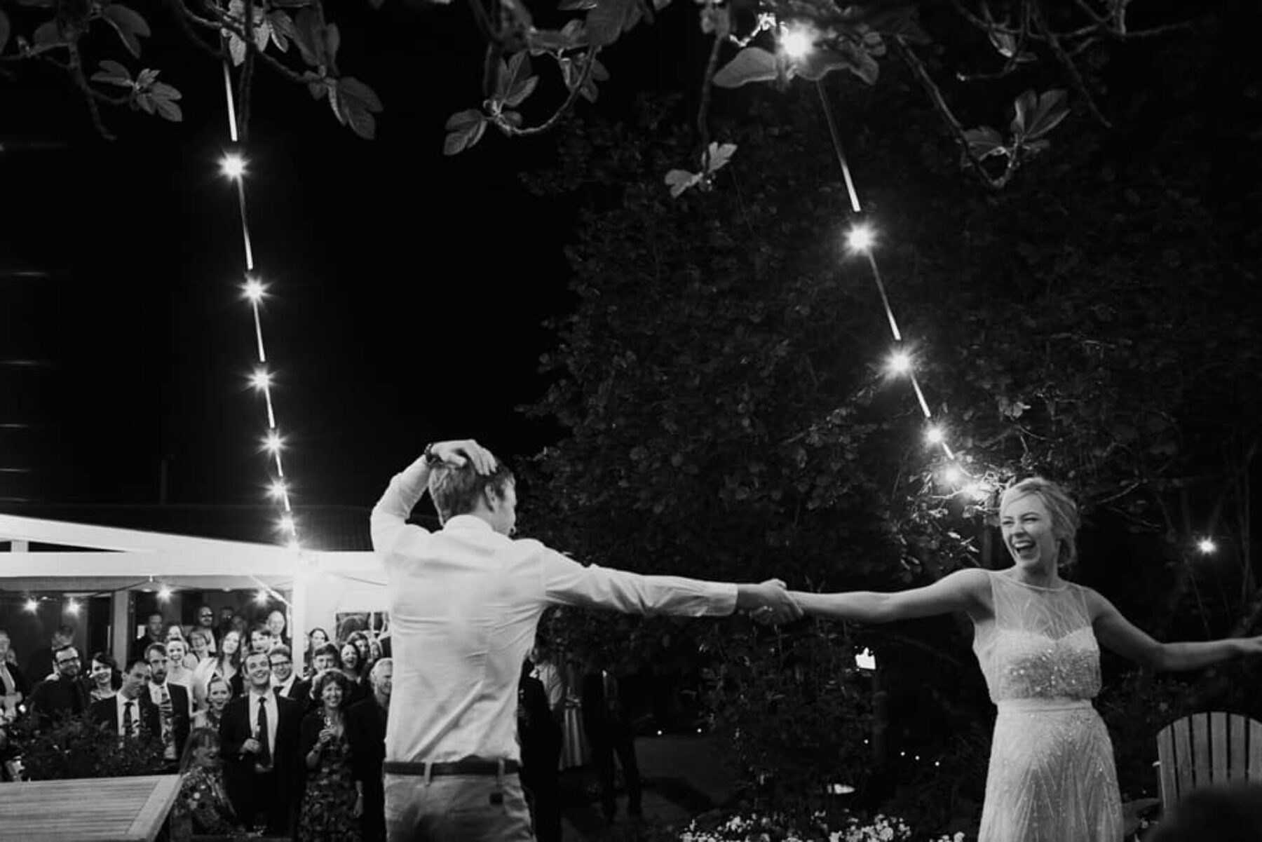 DIY backyard wedding / Photography by All Grown Up Weddings