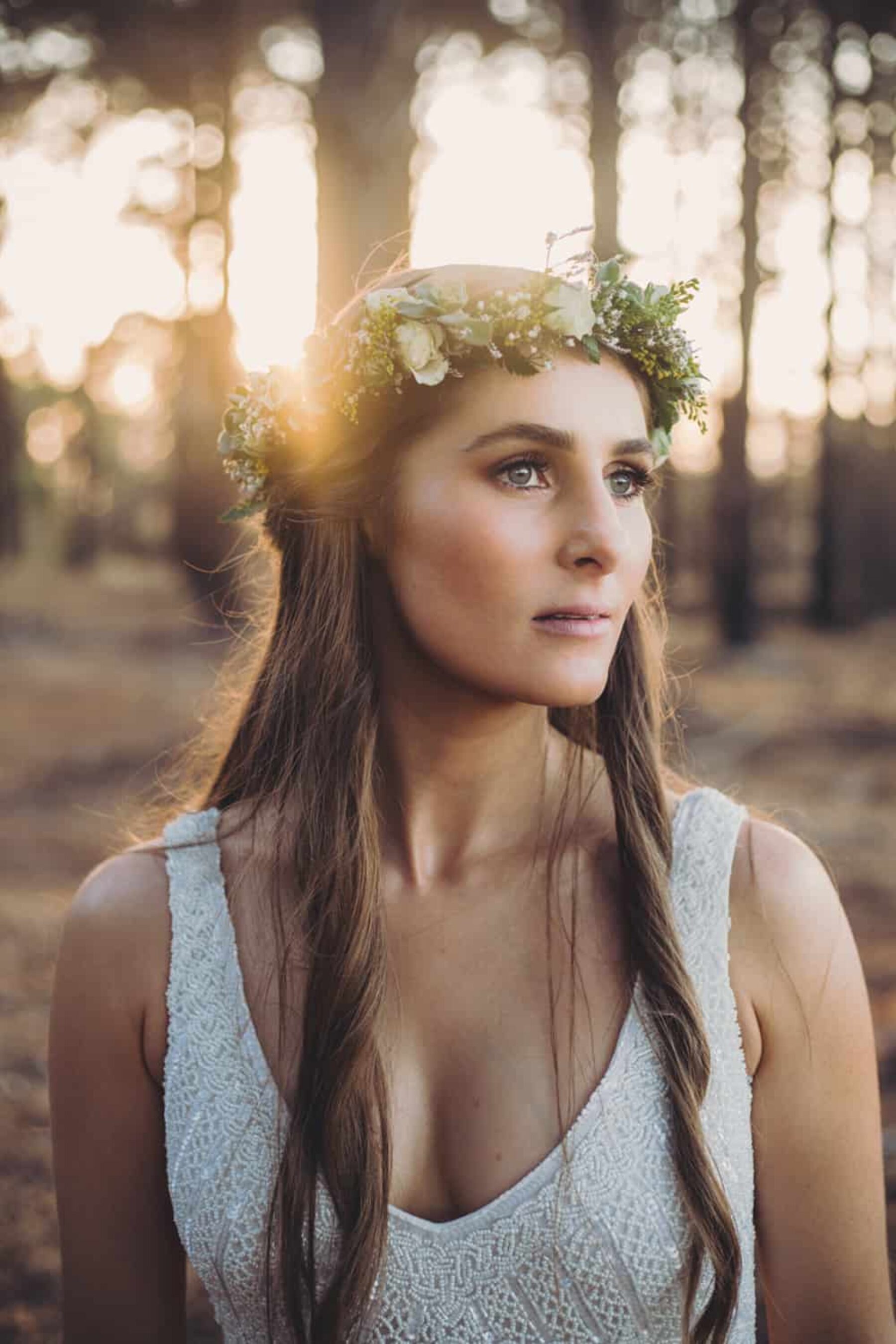 boho bride wth flower crown