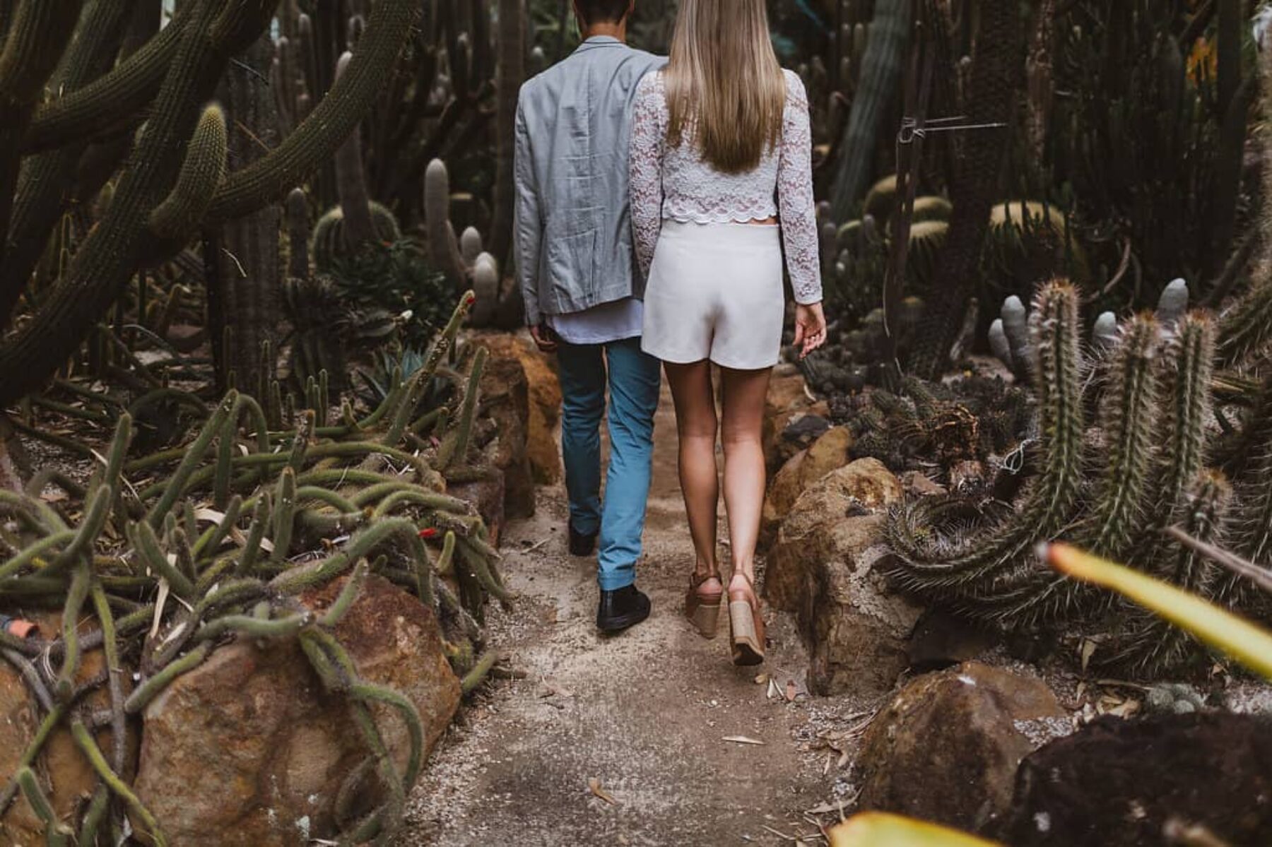 Cactus farm engagement shoot / photography by Janneke Storm