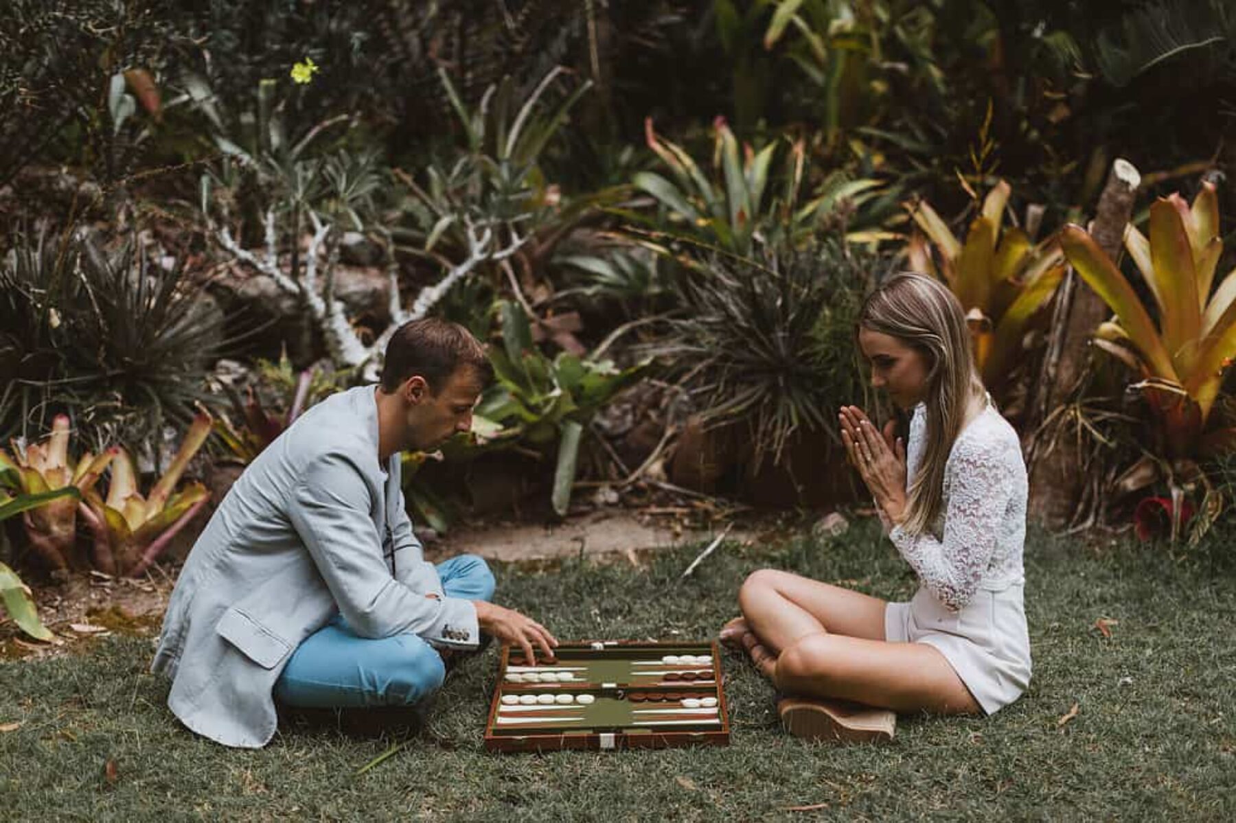 Cactus farm engagement shoot / photography by Janneke Storm