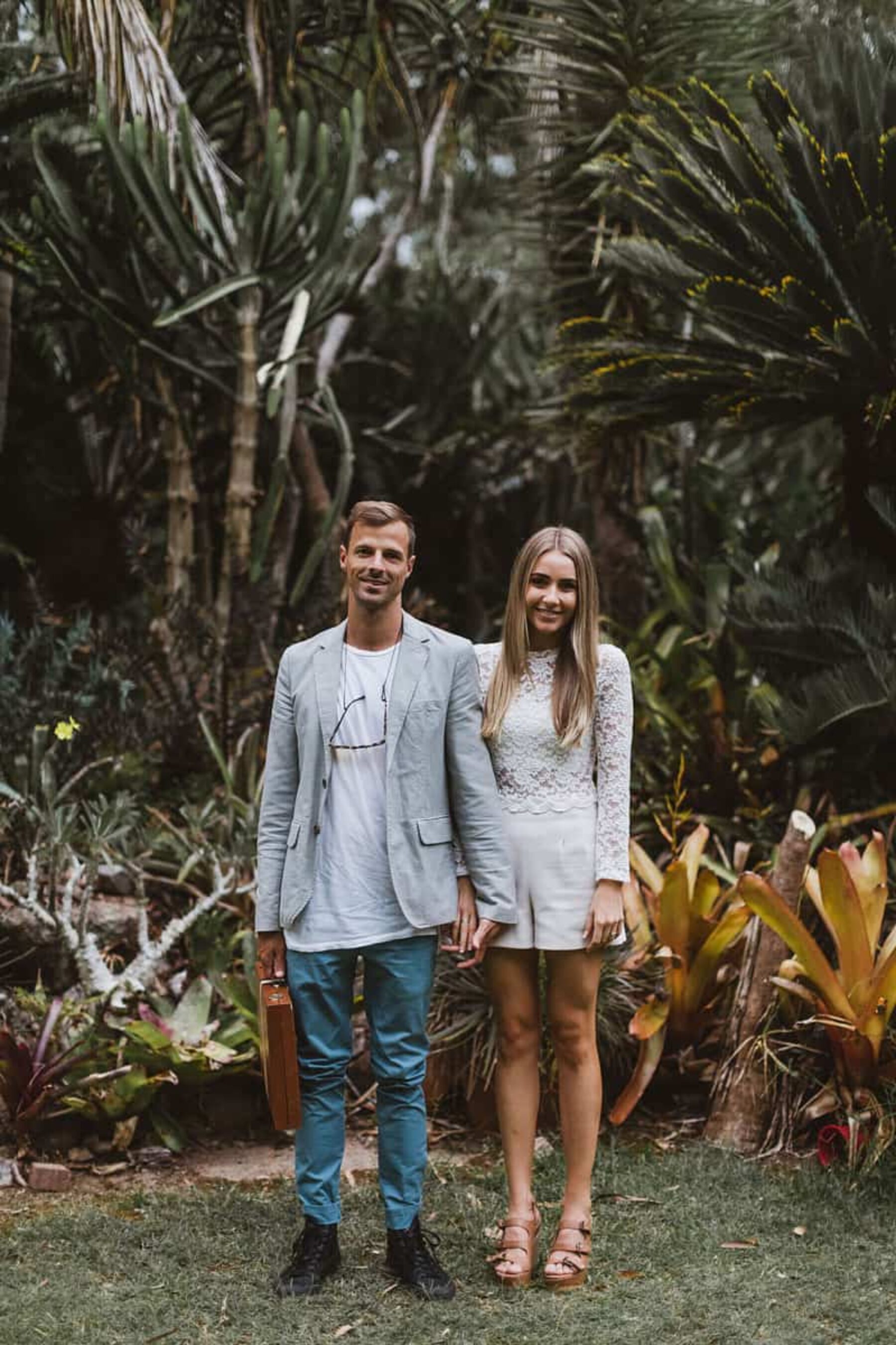 Cactus farm engagement shoot / photography by Janneke Storm