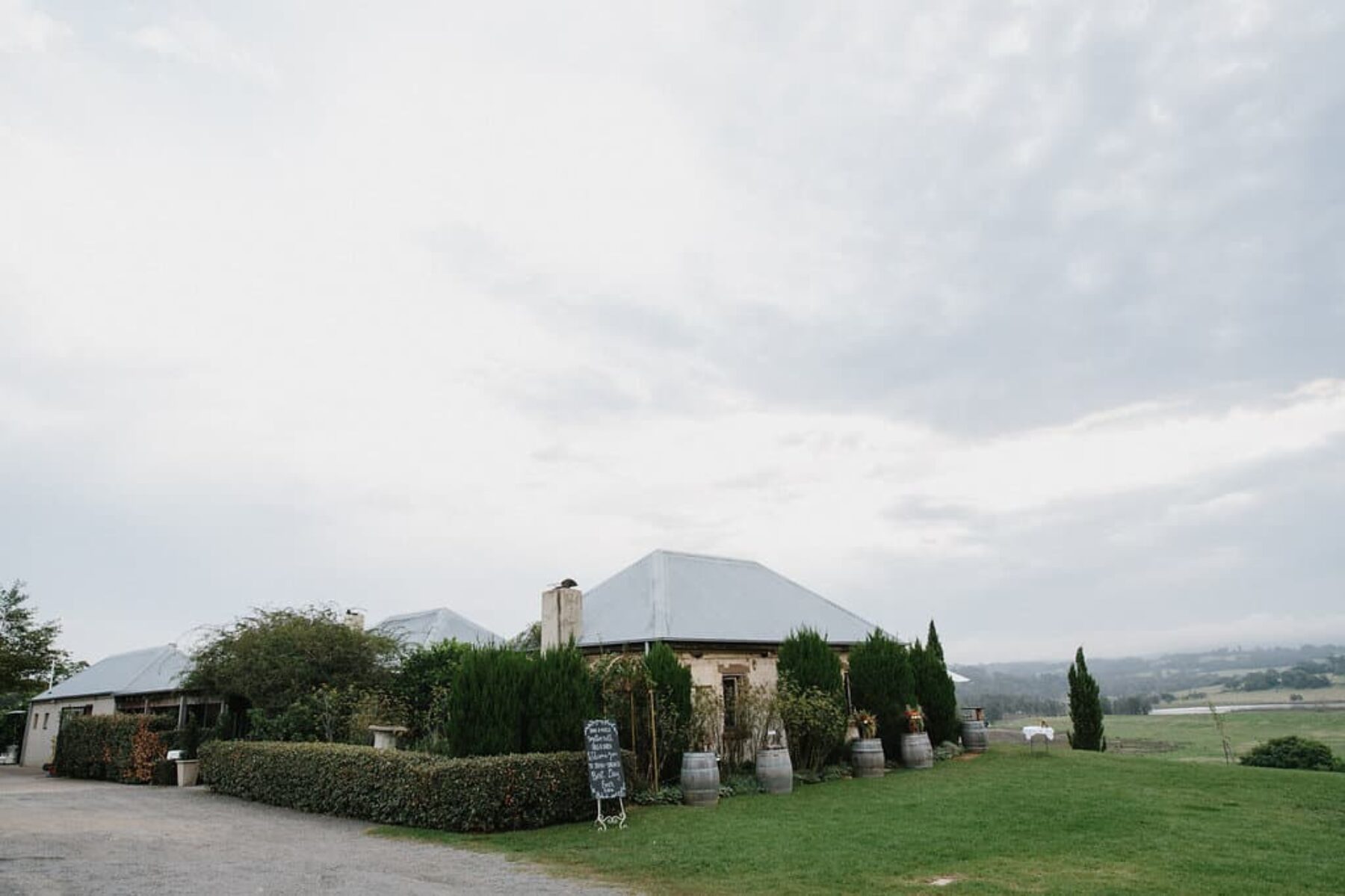 Autumn weddng at Cupitt's Winery Ulladulla / Photography by Jimmy Raper