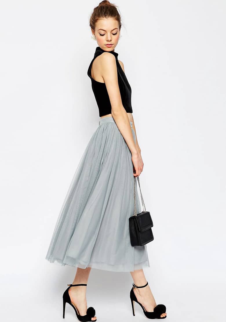 Bridesmaid trend - separates | dove grey tulle skirt and black crop top