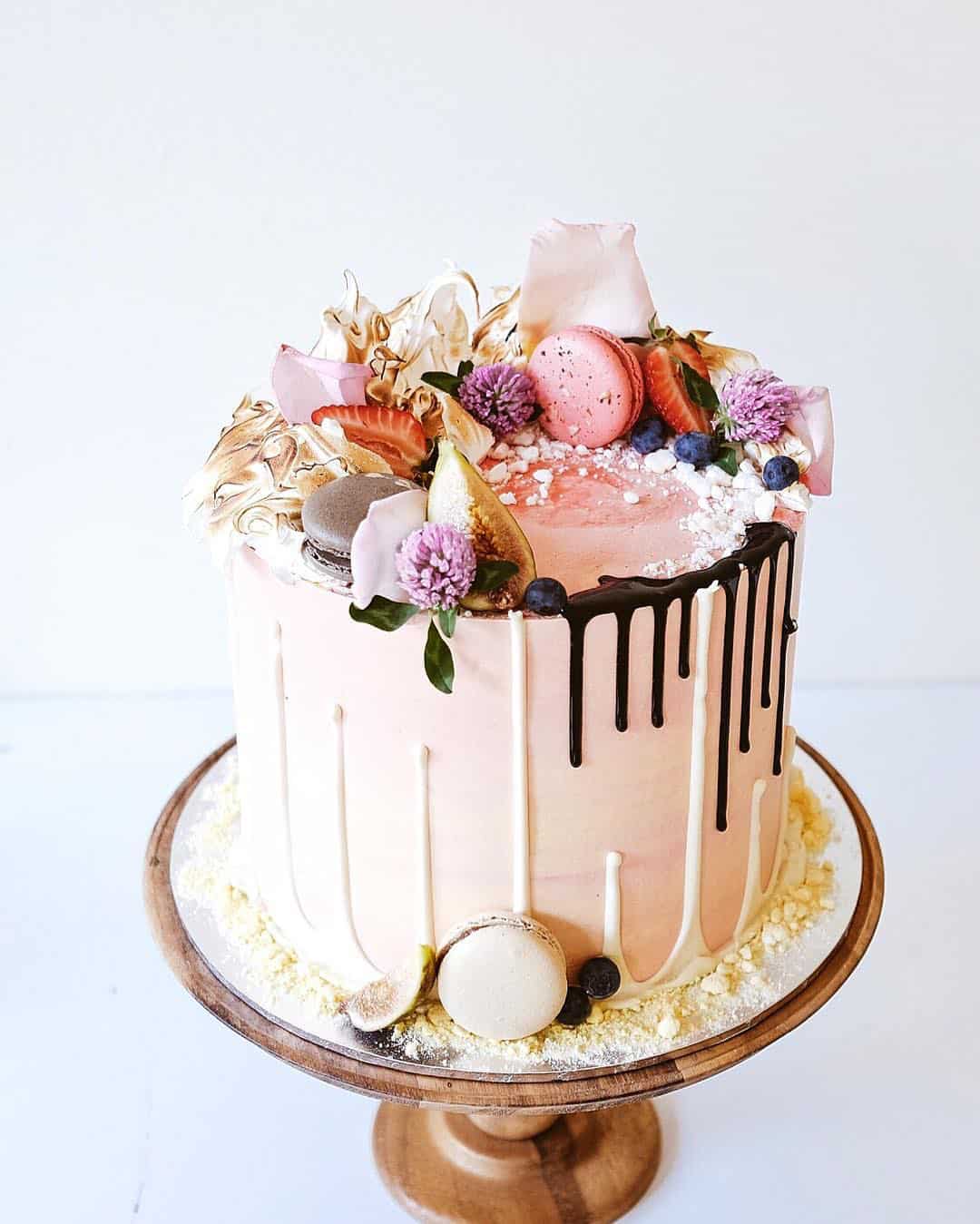 strawberry white chocolate drip cake by Sydney baker Cakes by Cliff