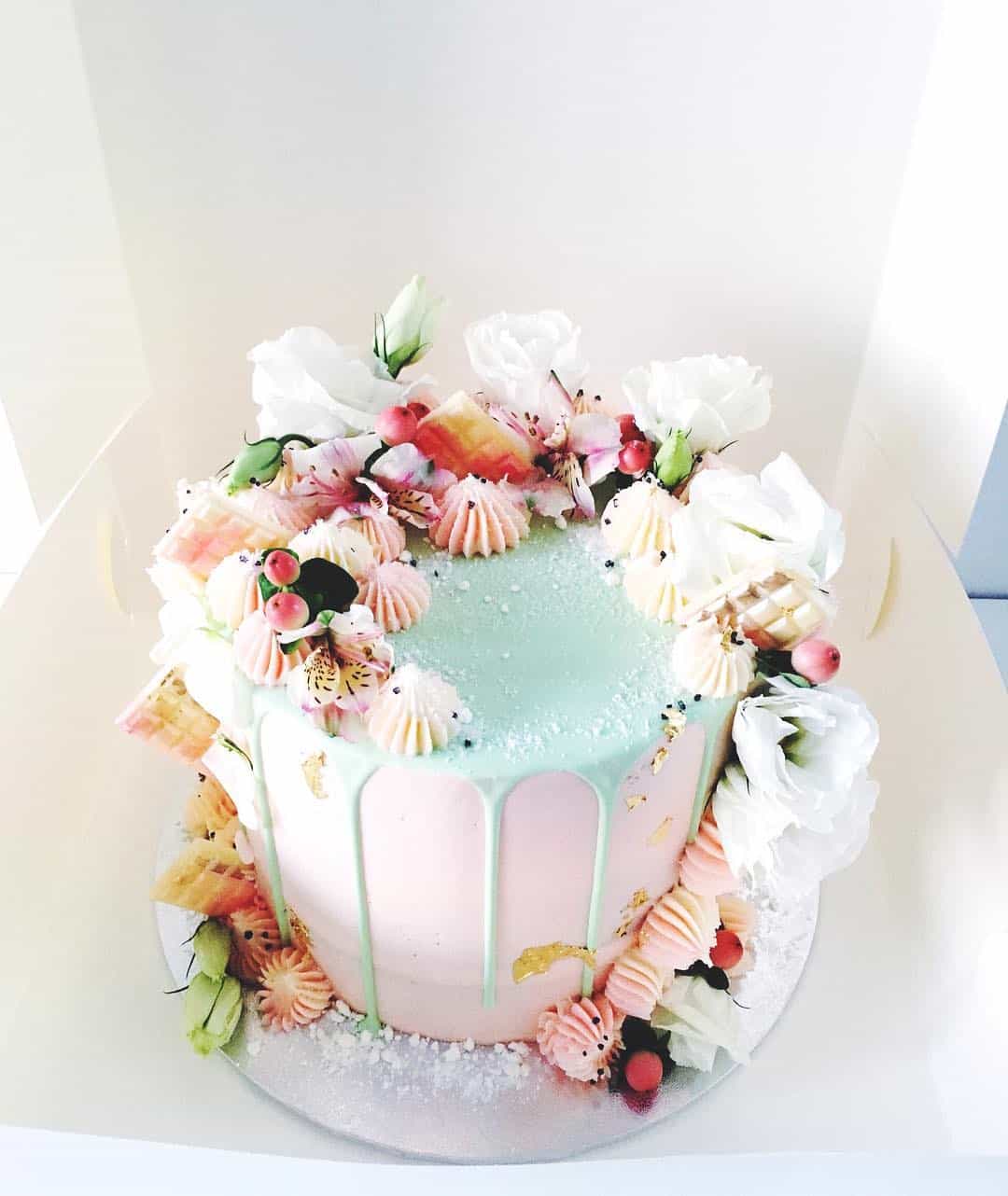 unique pastel cake by Perth baker Marguerite Cakes @margueritecakes