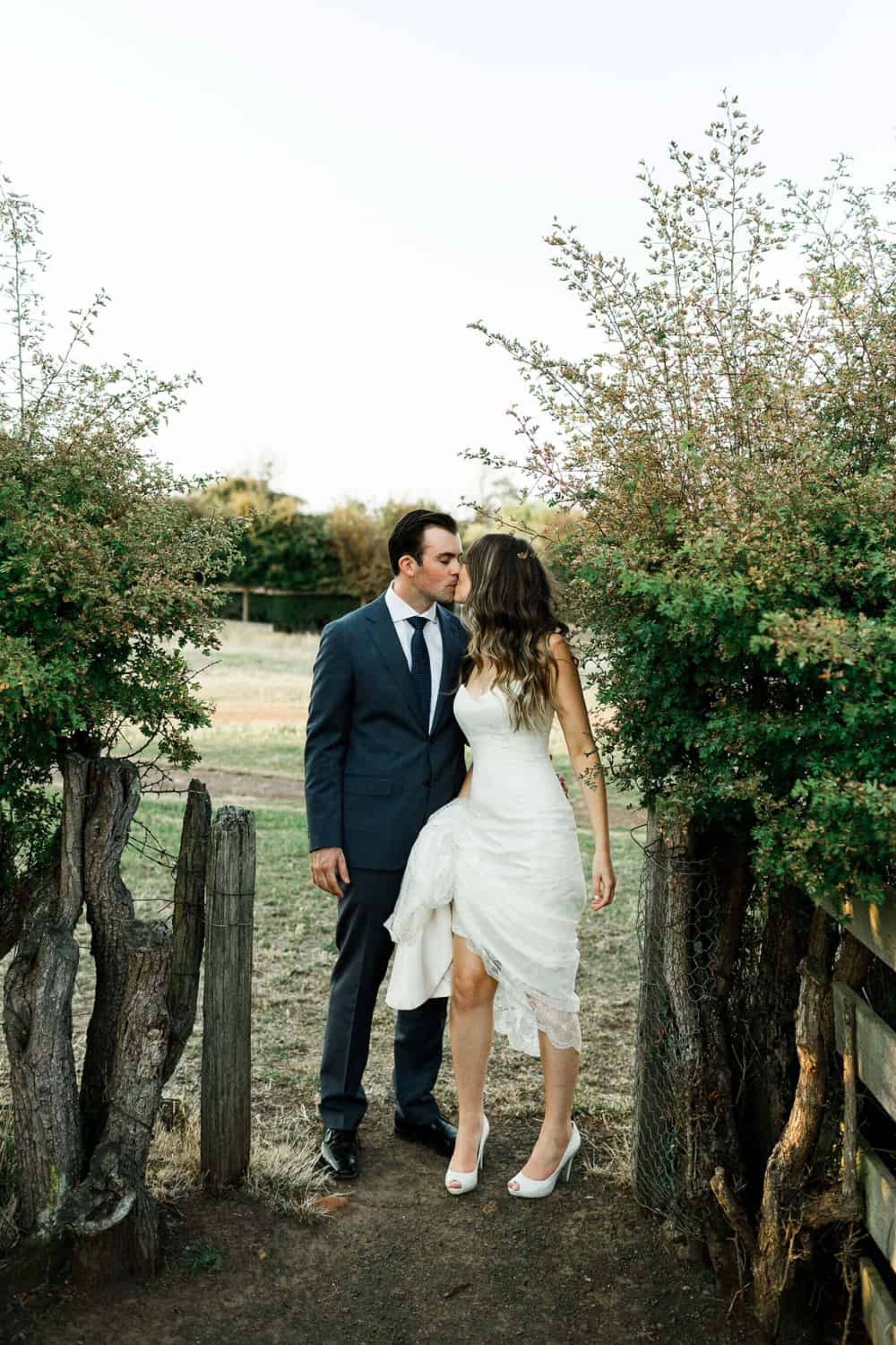 rustic barn wedding at Brickendon Estate Launceston - Harvard Wang photography