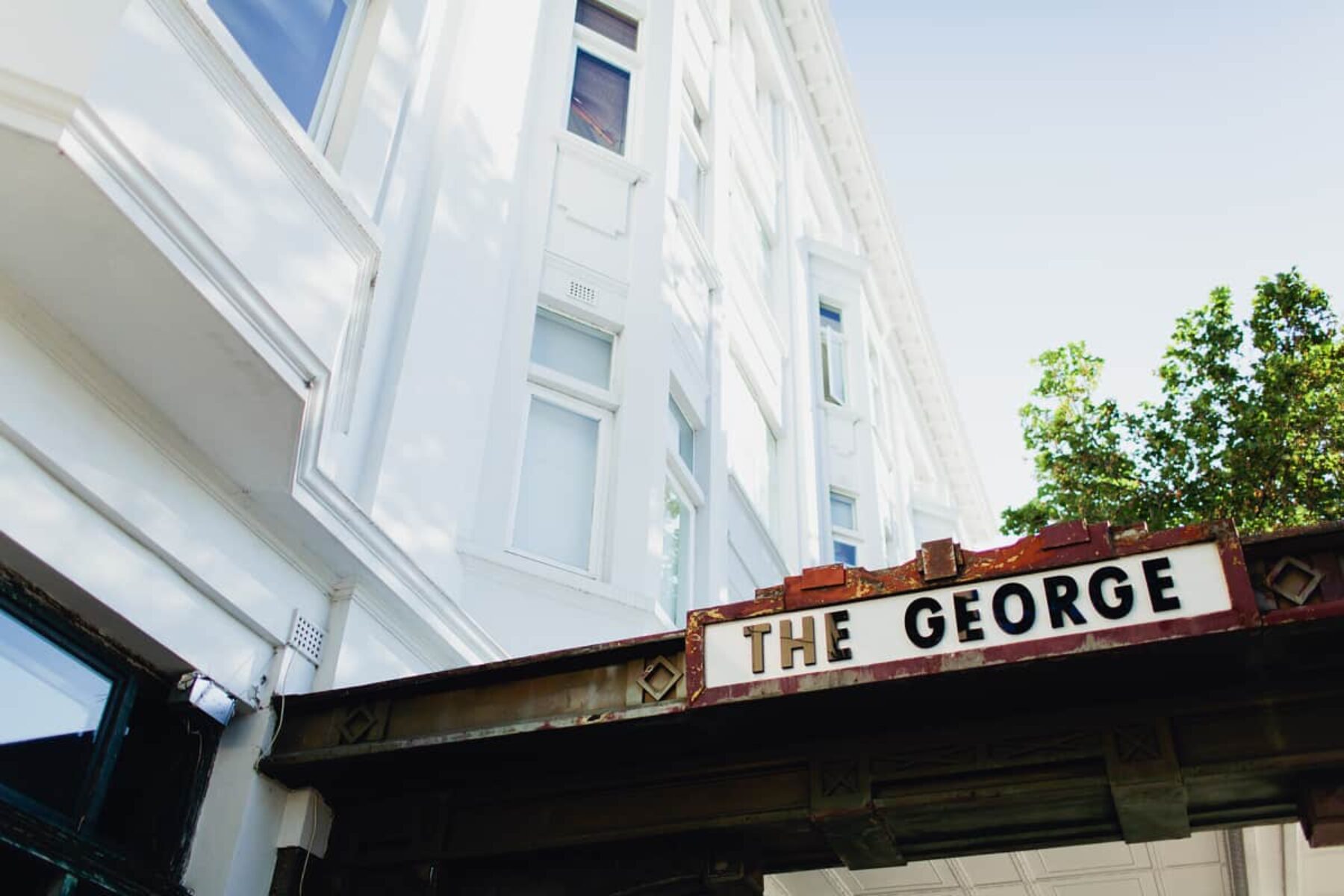 Melbourne wedding at The George Ballroom - photography by Sayher Heffernan