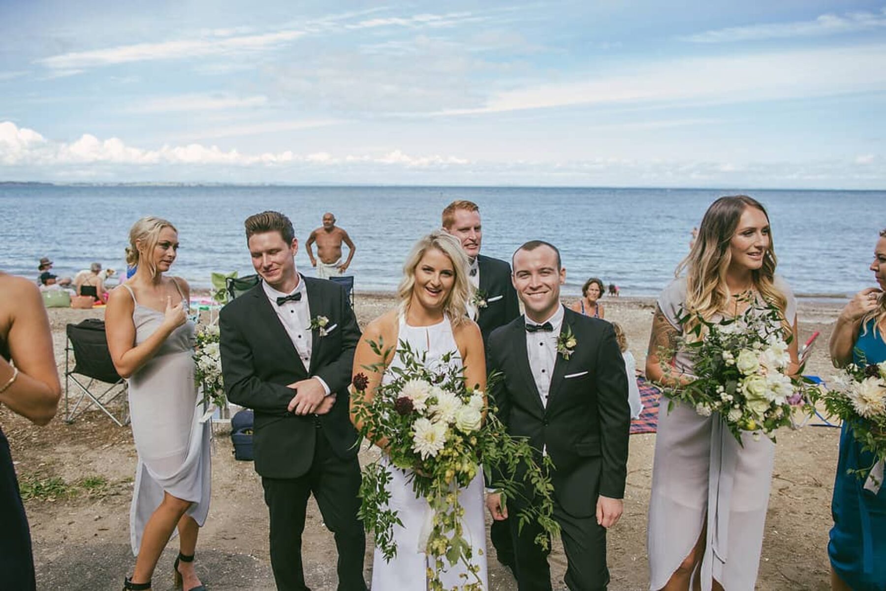 Auckland wedding at Titirangi Beach - photography by Greta Kenyon