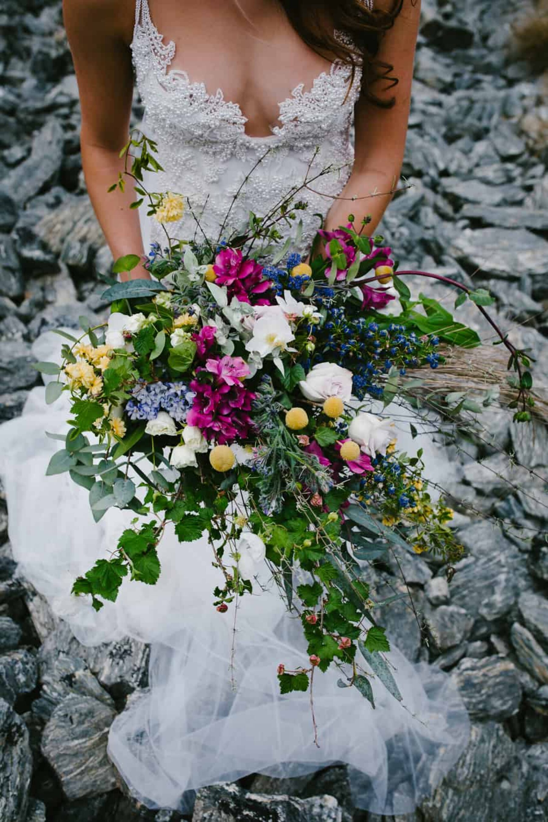 wild unstructured bridal bouquet