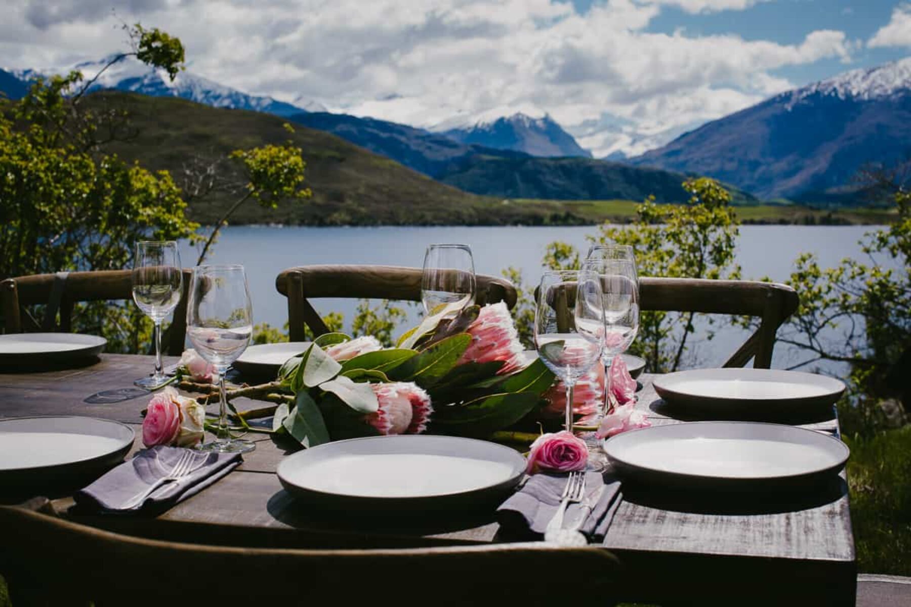 Majestic Lake Wanaka wedding by Bonnie Jenkins Photography