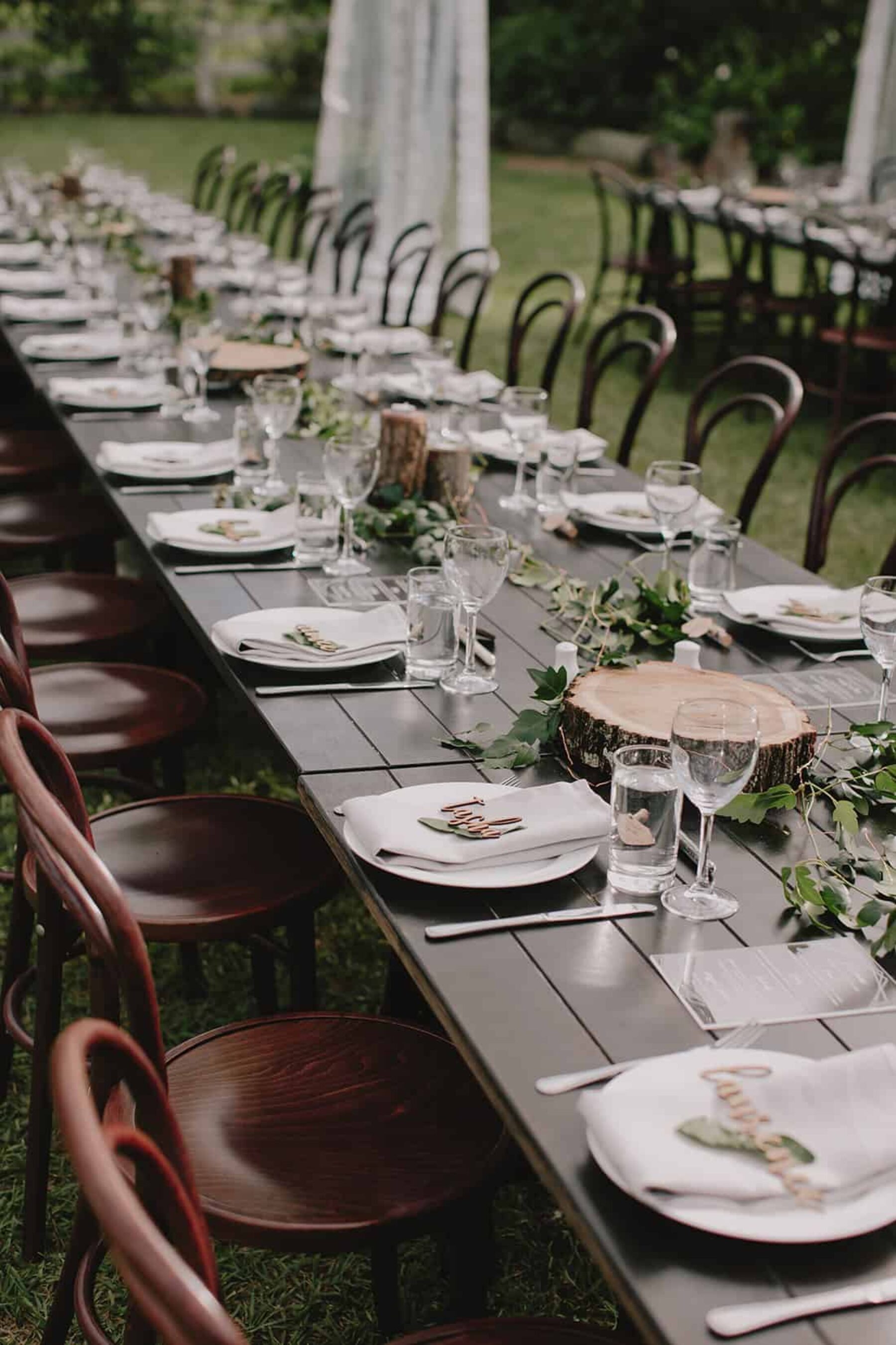 modern-rustic wedding tablescape