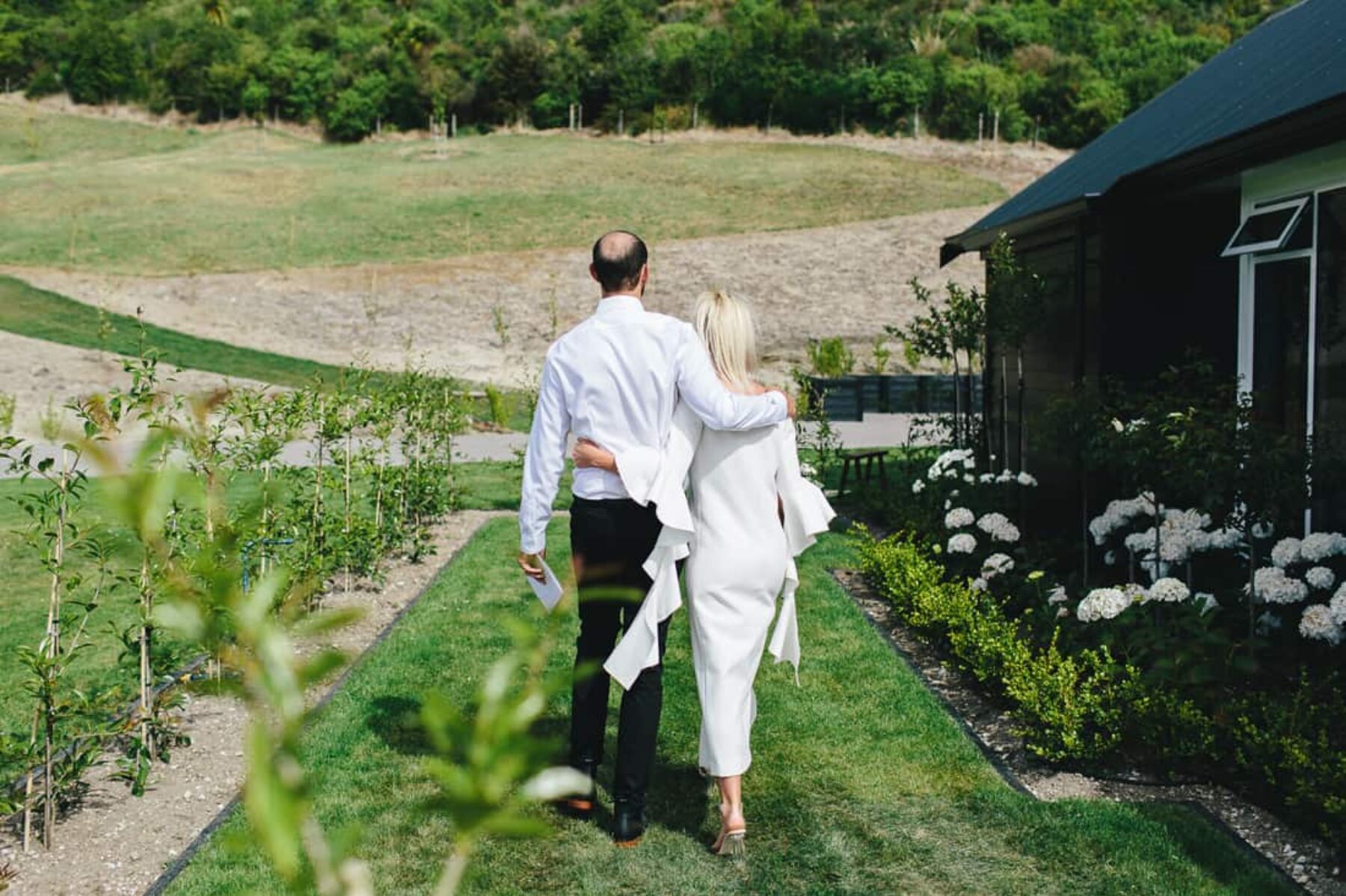 modern backyard wedding Lake Taupo New Zealand