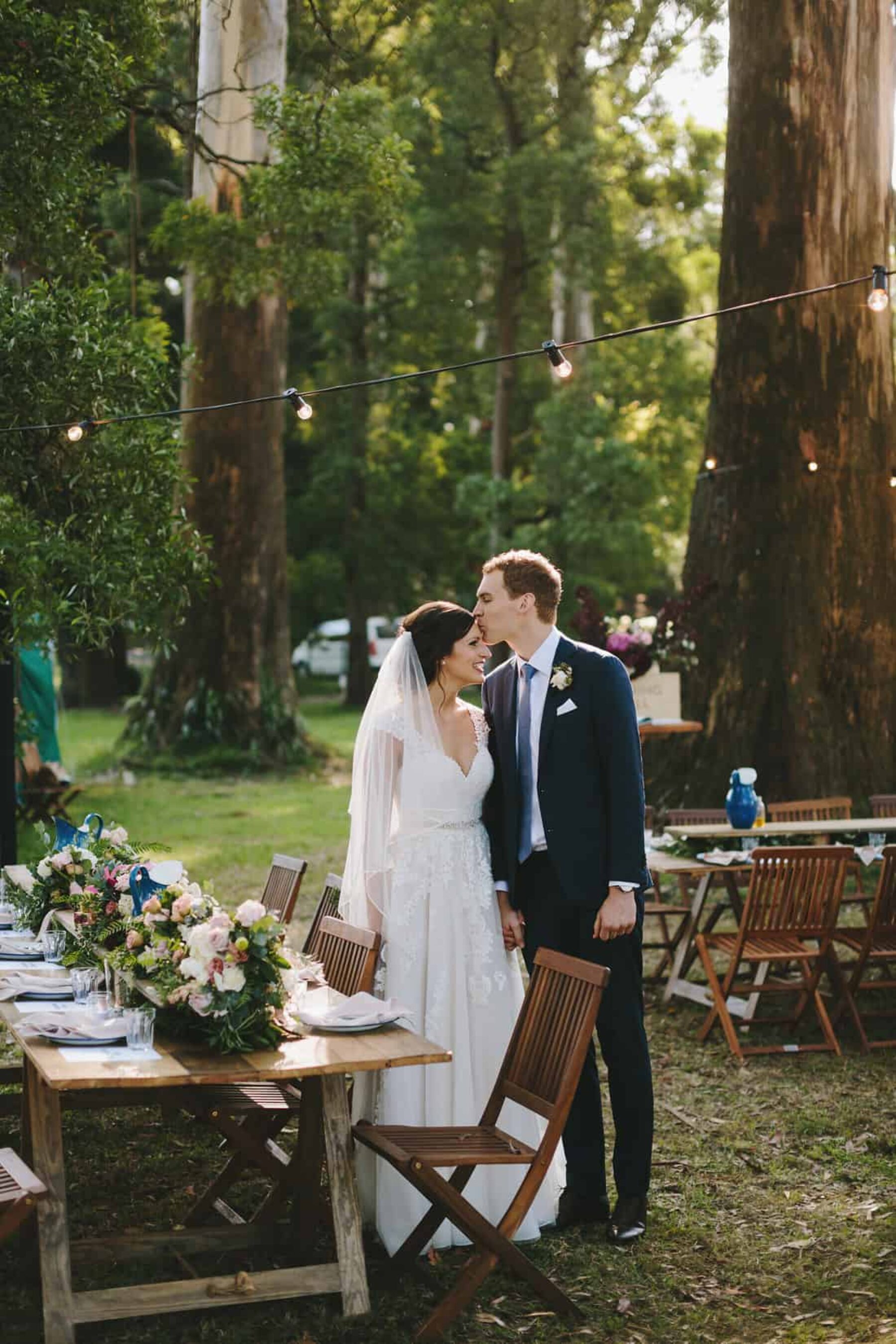 relaxed modern outdoor wedding in the Dandenong Ranges