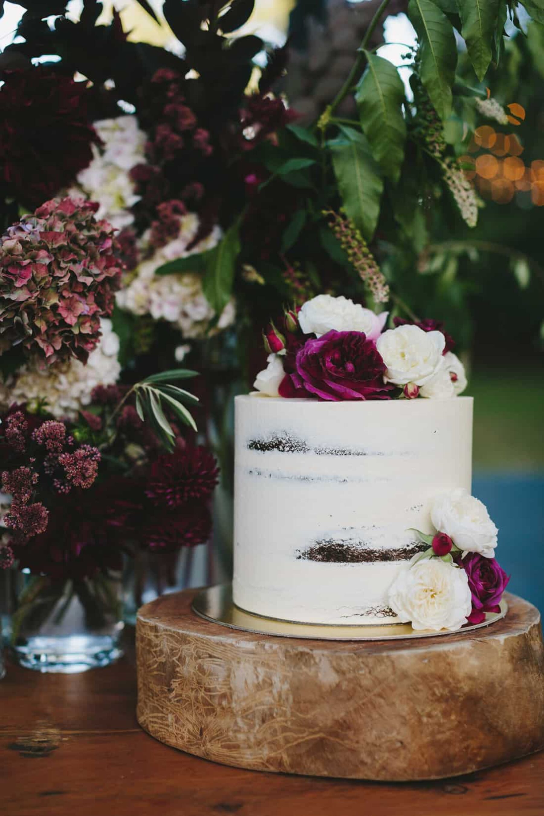 simple single tiered wedding cake