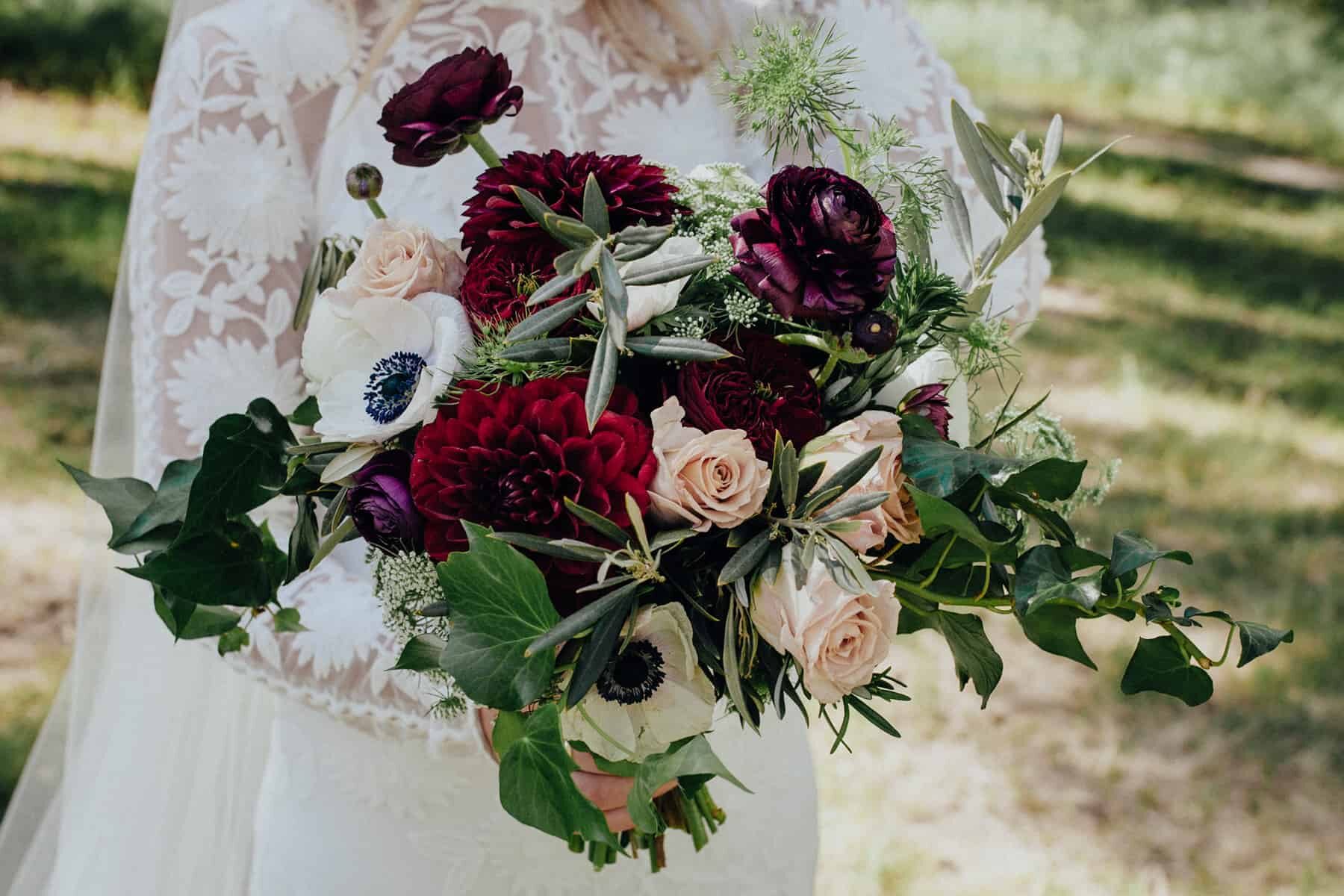 blush and burgundy bouquet