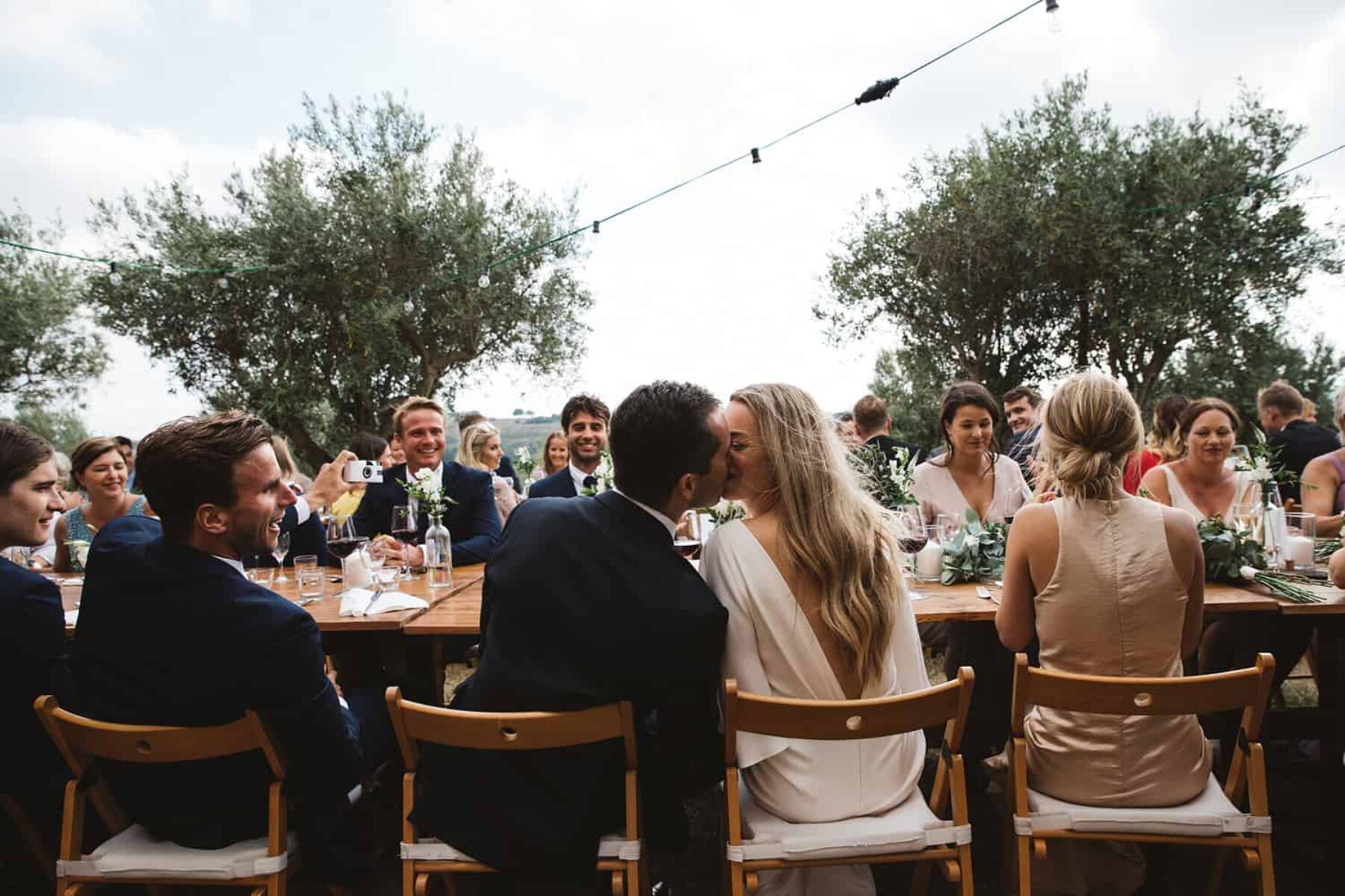 Modern destination wedding in a Portugese villa