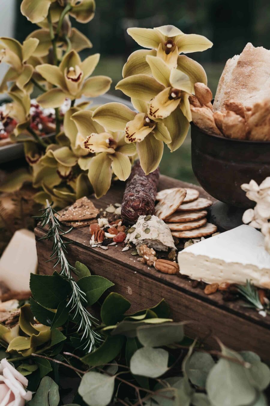 antipasto grazing table