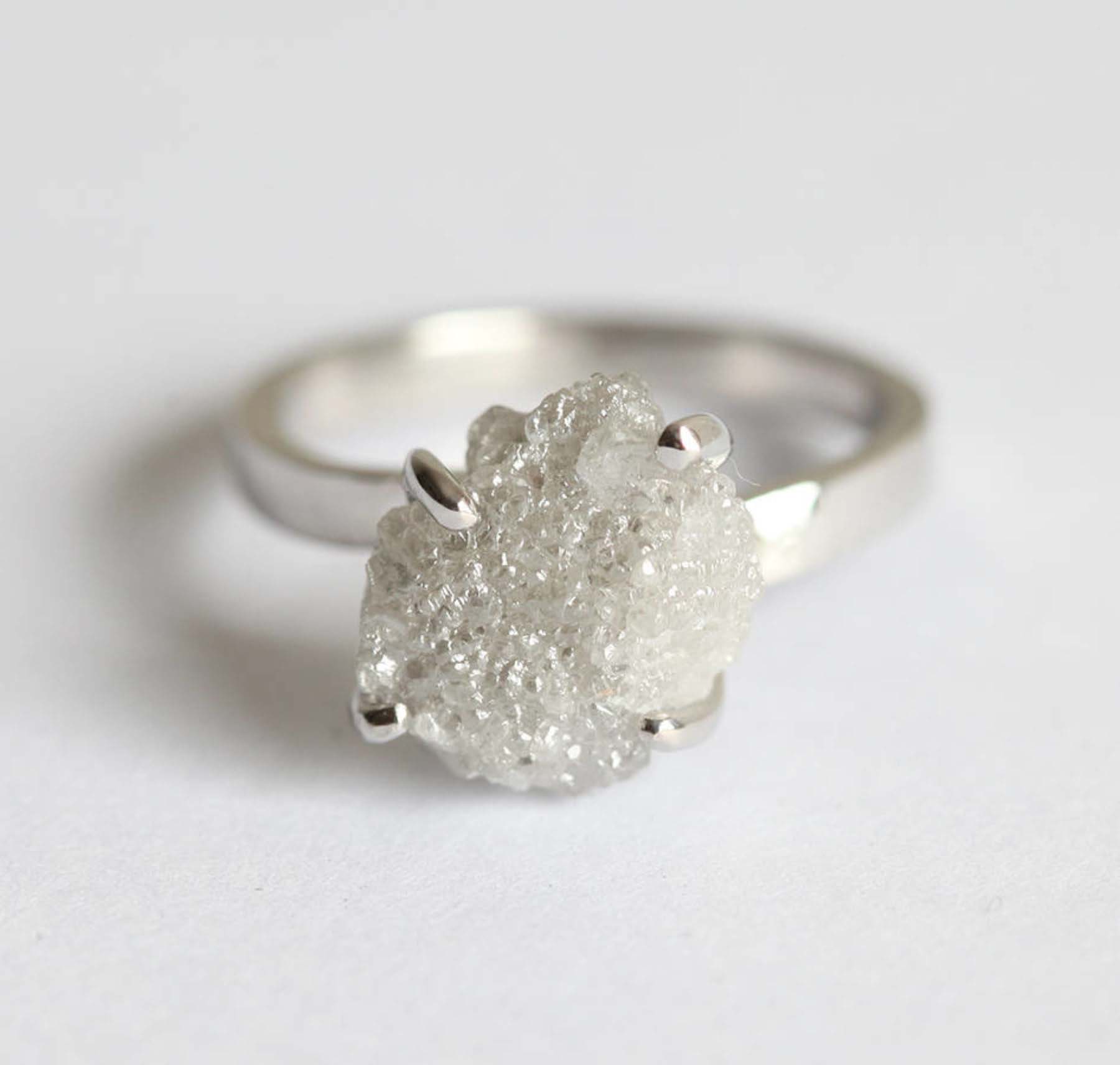 MinimalVS Raw diamond Engagement Ring