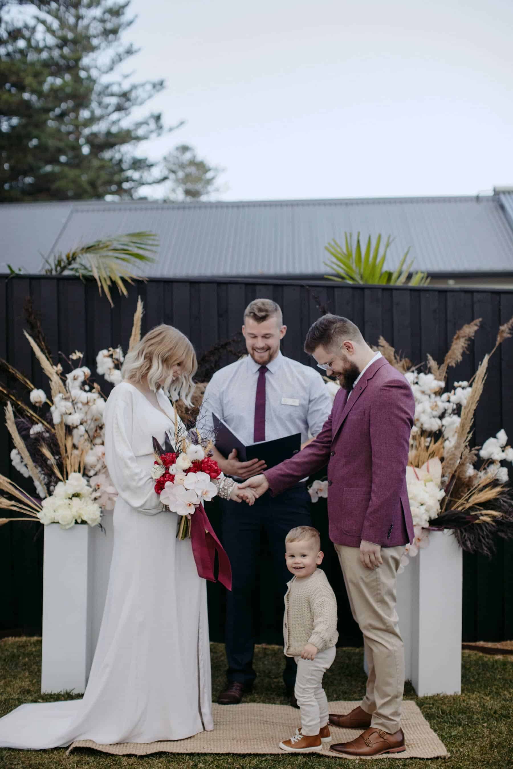 intimate backyard wedding by Mitch Pohl photography