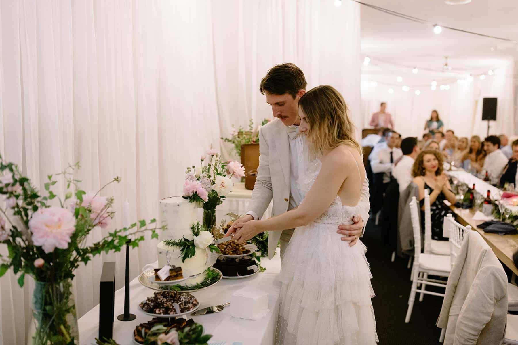 Ethereal beach wedding at Yamba Surf Life Saving Club / photography by Matt Godkin