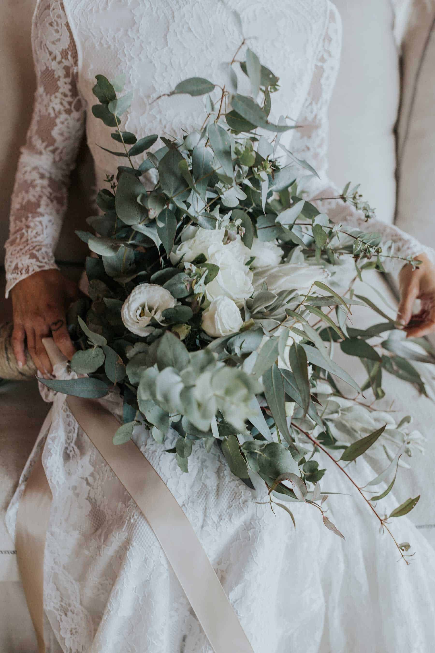 DIY native Australian bridal bouquet