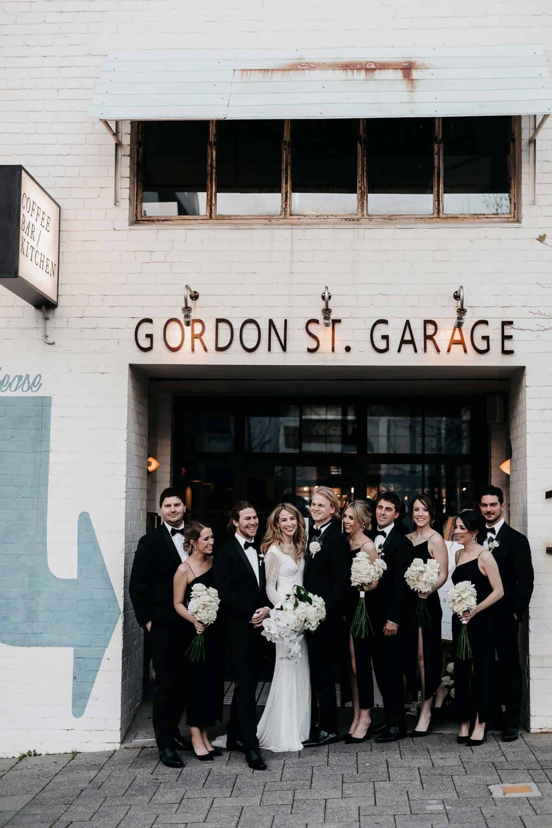 modern and elegant warehouse wedding at Gordon St Garage, Perth. Photography by Adam Levi Browne
