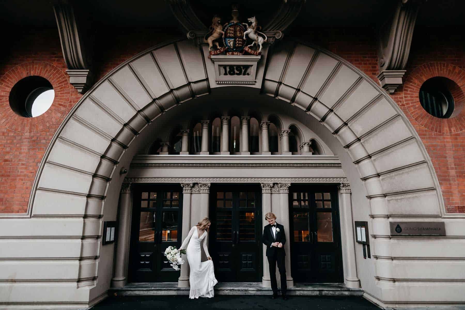 modern and elegant warehouse wedding at Gordon St Garage, Perth. Photography by Adam Levi Browne