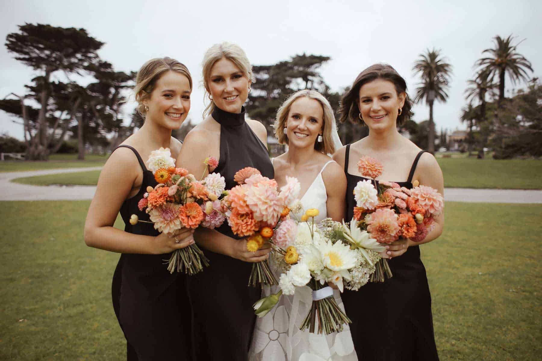 peach and pink bridesmaid bouquet