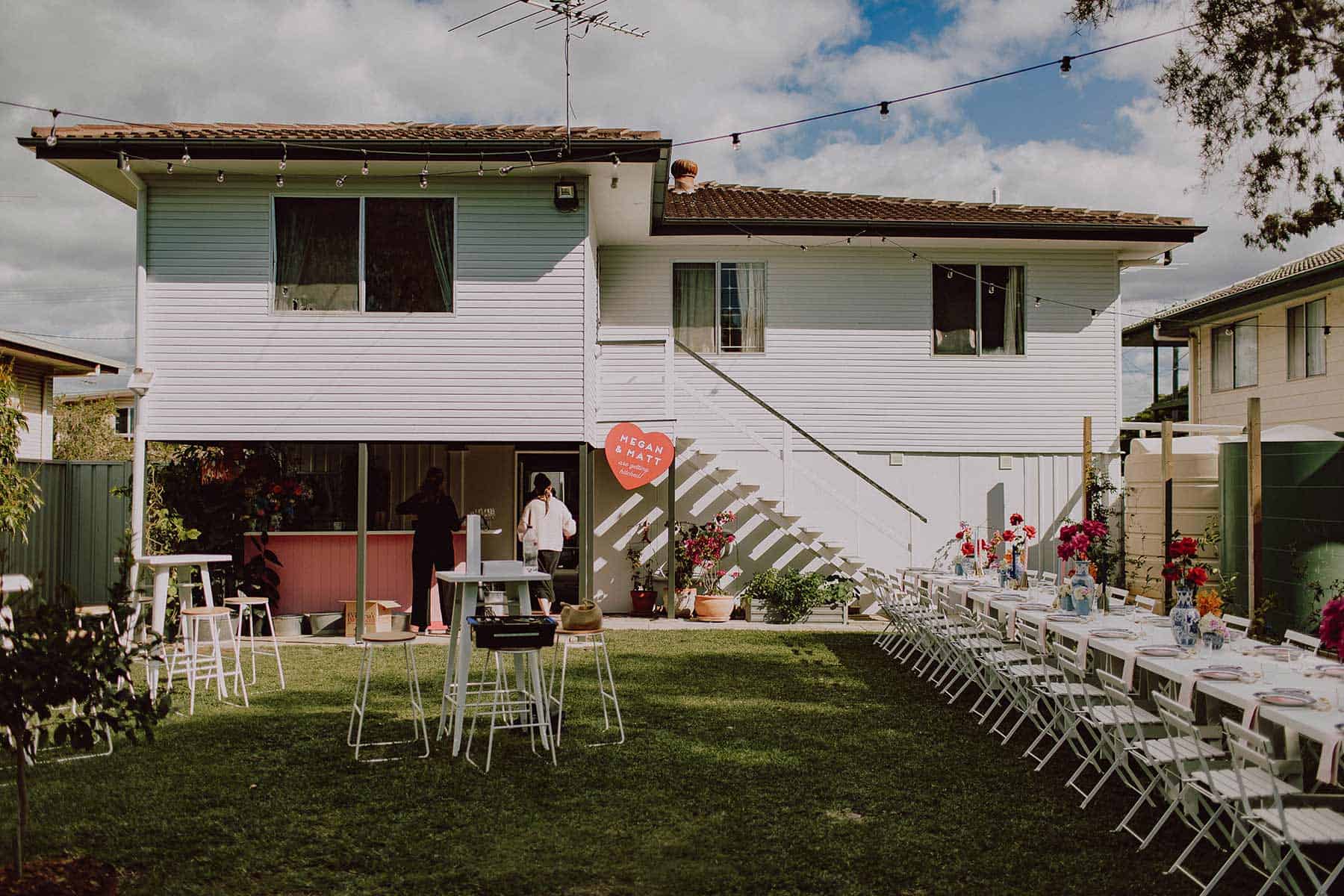 Modern and colourful backyard wedding in Brisbane