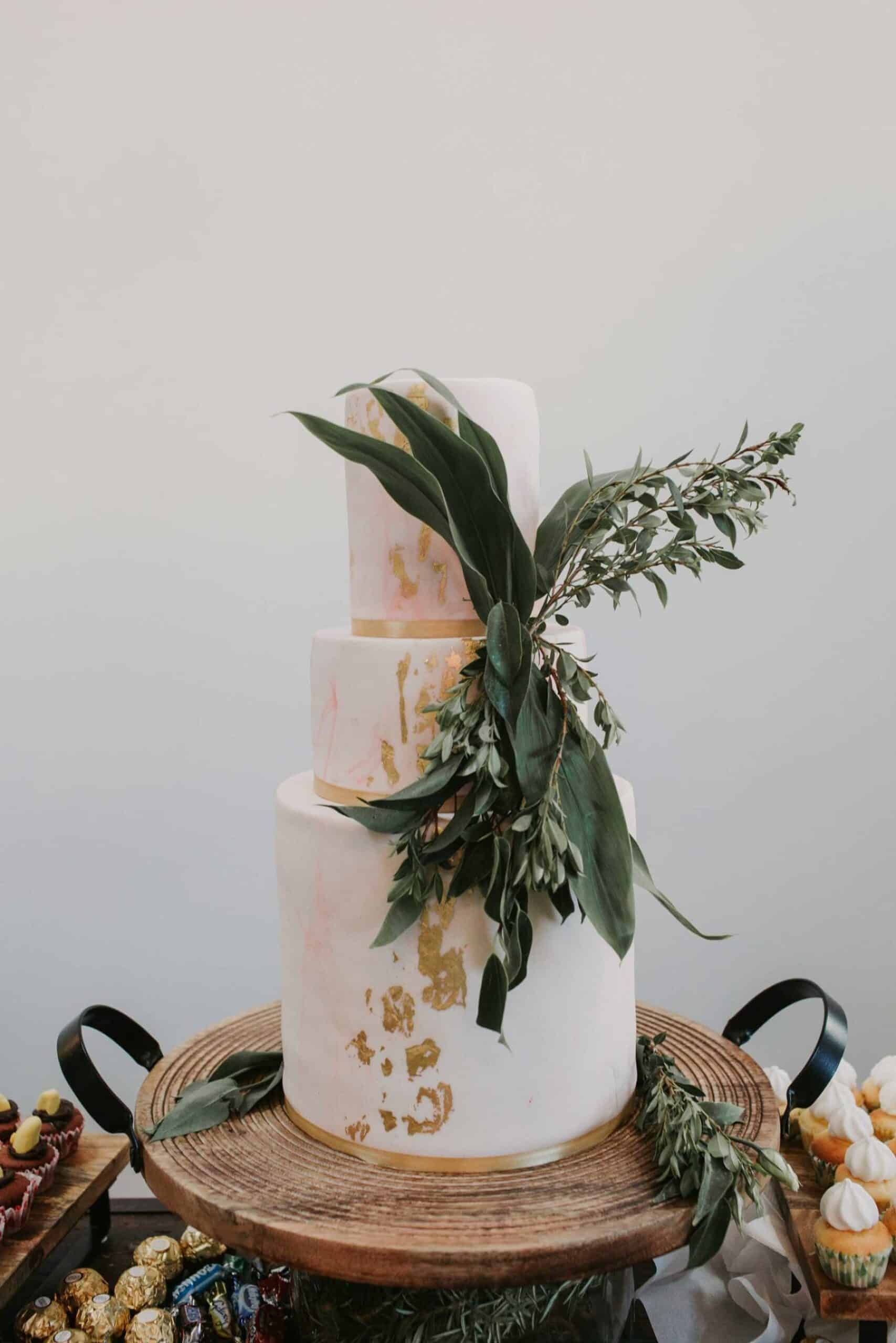 modern marble wedding cake with gold fleck