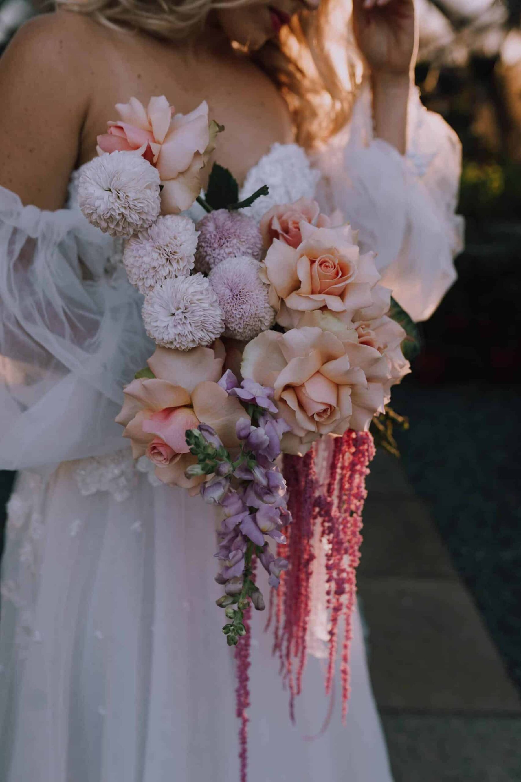 unstructured boho bridal bouquet