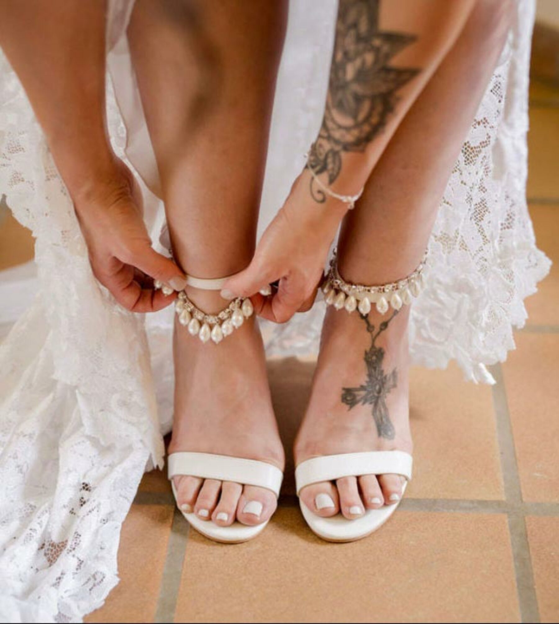 Cynthier-bride-Stephanie-in-Khaleesi-pearl-anklets.jpg